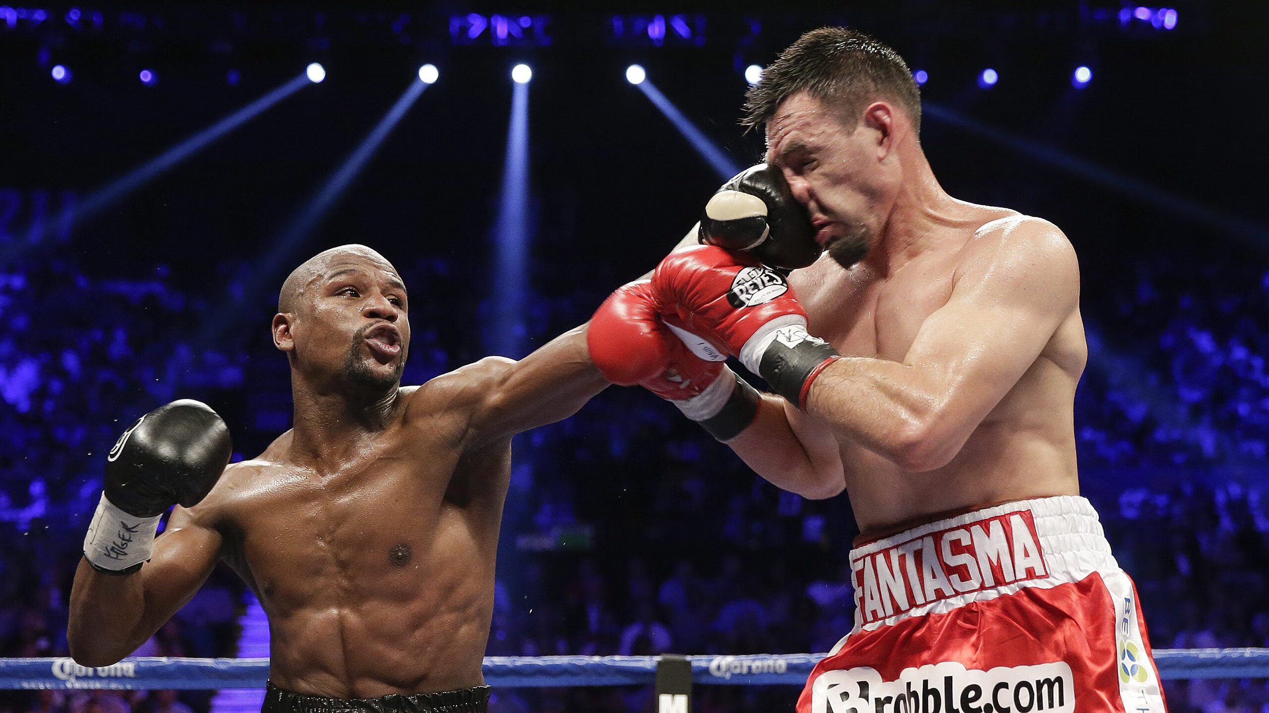 CBA赛场的拼搏故事感动无数人，cba感人瞬间